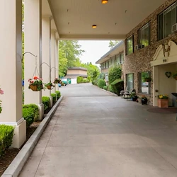 Image of Redmond Heights Senior Living (2)