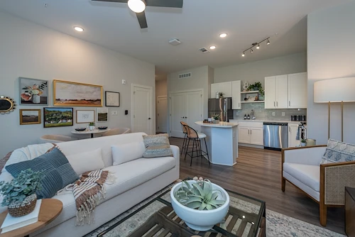 Acclaim at The Hill, senior living community offering active adult and independent living in Fredericksburg, VA, modern apartment with open layout